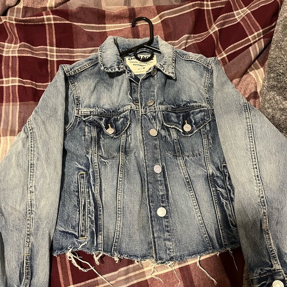 Women’s garage embroidered Jean jacket - Picture 2 of 3